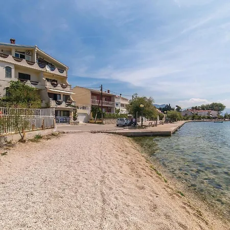 Gorgeous Apartment In Kastel Kambelovac With Wifi Kastela Exterior photo