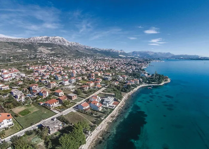 Gorgeous Apartment In Kastel Kambelovac With Wifi