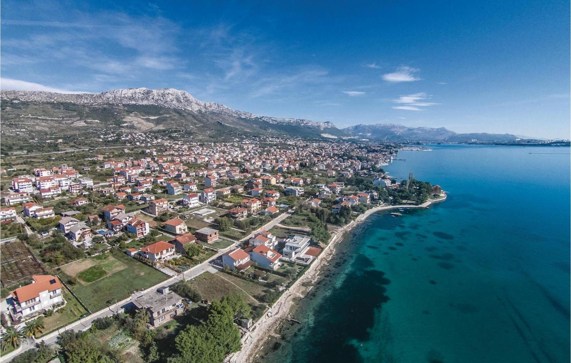 Apartment Gorgeous In Kastel Kambelovac With Wifi Kastela